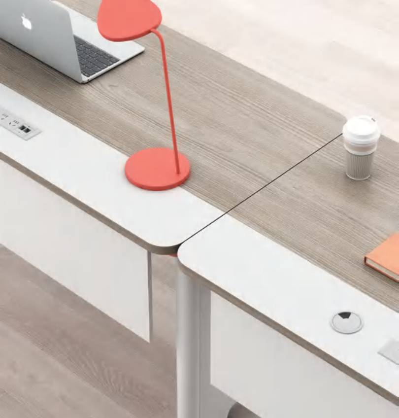 Mickey Straight Desk (Clusters) Consumer KANO   